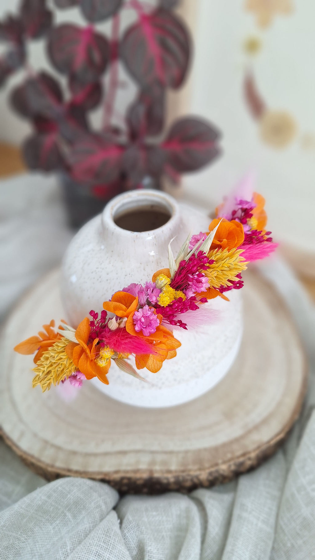 serre tête enfant pour coiffure mariage - évènement - coloré orange rose lilas - fleuriste Bretoncelles le Perche - orne - sarthe - fleuriste eure et loire - livraison france