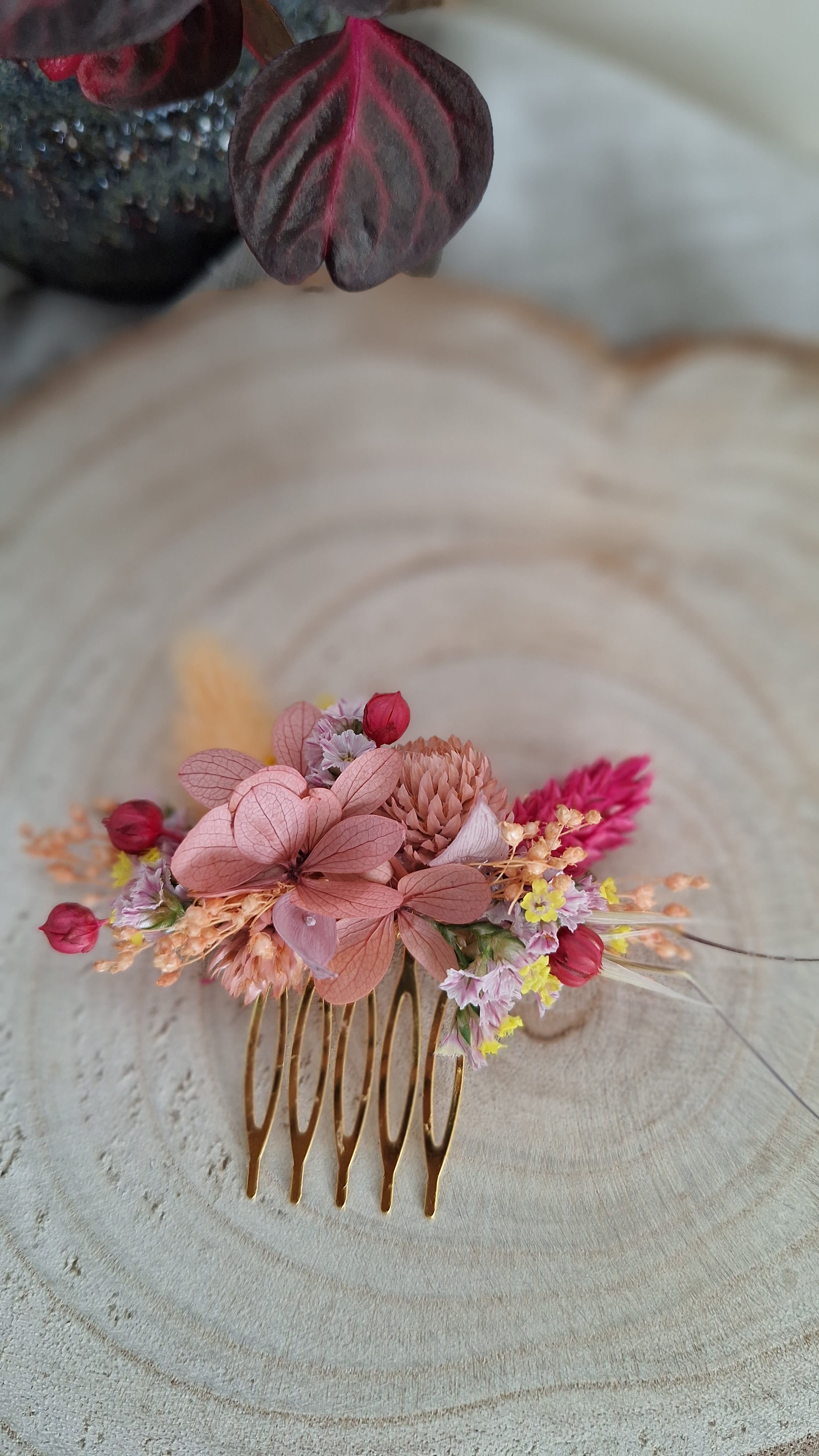 Peigne en fleurs séchées et hortensia stabilisé - colorée  - rose et pêche - livraison france - fleuriste eure et loire - nogent-le-rotrou - la loupe - fleuriste mariage le perche