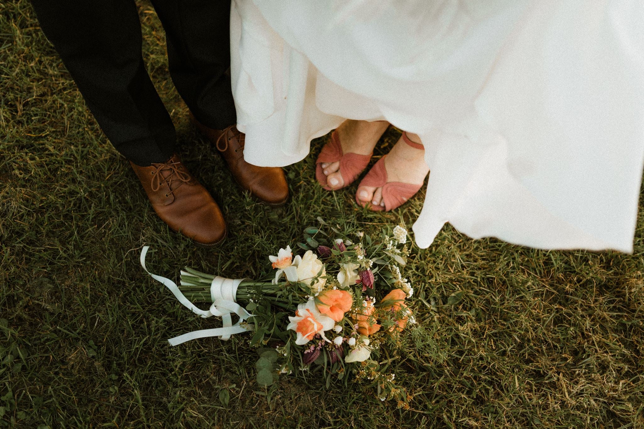 Bouquet de mariée - Mariage Printanier - fleurs francaises - Maison Marceline fleuriste bellême - nogent le rotrou - la loupe - la croix du perche - rémalard- Mortagne au perche - Domaine de Ronsard
Orne - Normandie - Eure et loire  fleuriste évènementiel