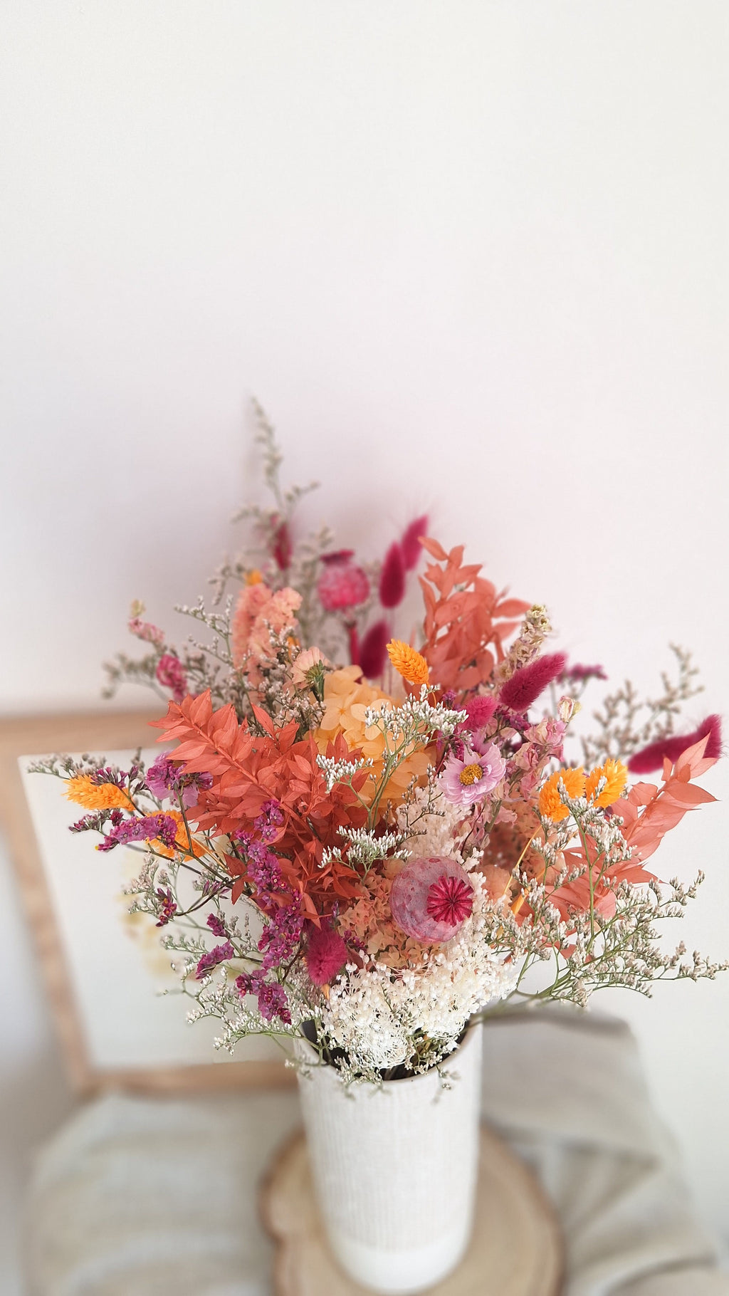 Bouquet aux couleurs éclatantes de framboise pêche et blanc - champêtre- livraison france - Fêtes des mères - idée cadeau fêtes des mères - cadeau durable