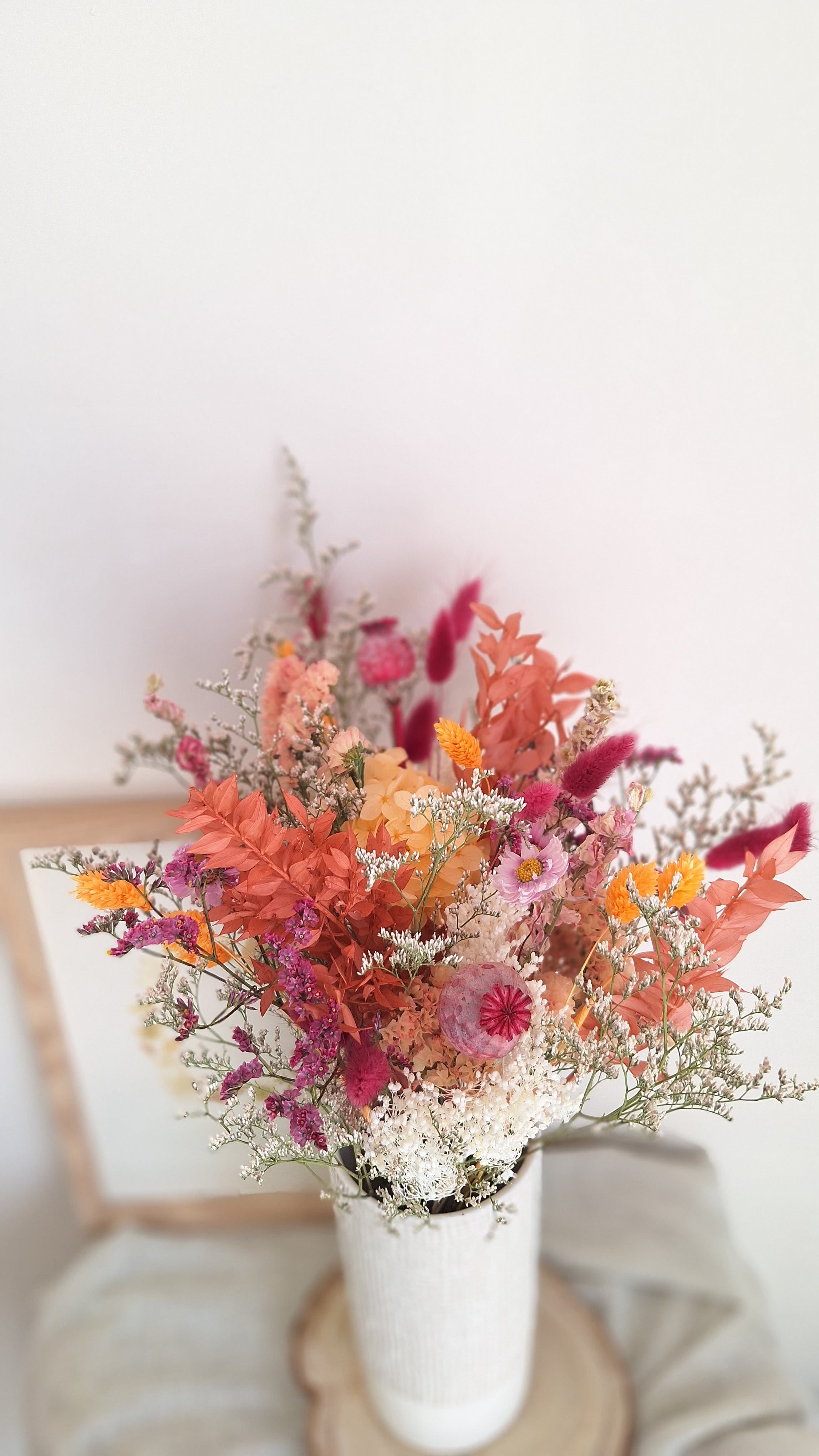 Bouquet aux couleurs éclatantes de framboise pêche et blanc - champêtre- livraison france - Fêtes des mères - idée cadeau fêtes des mères - cadeau durable