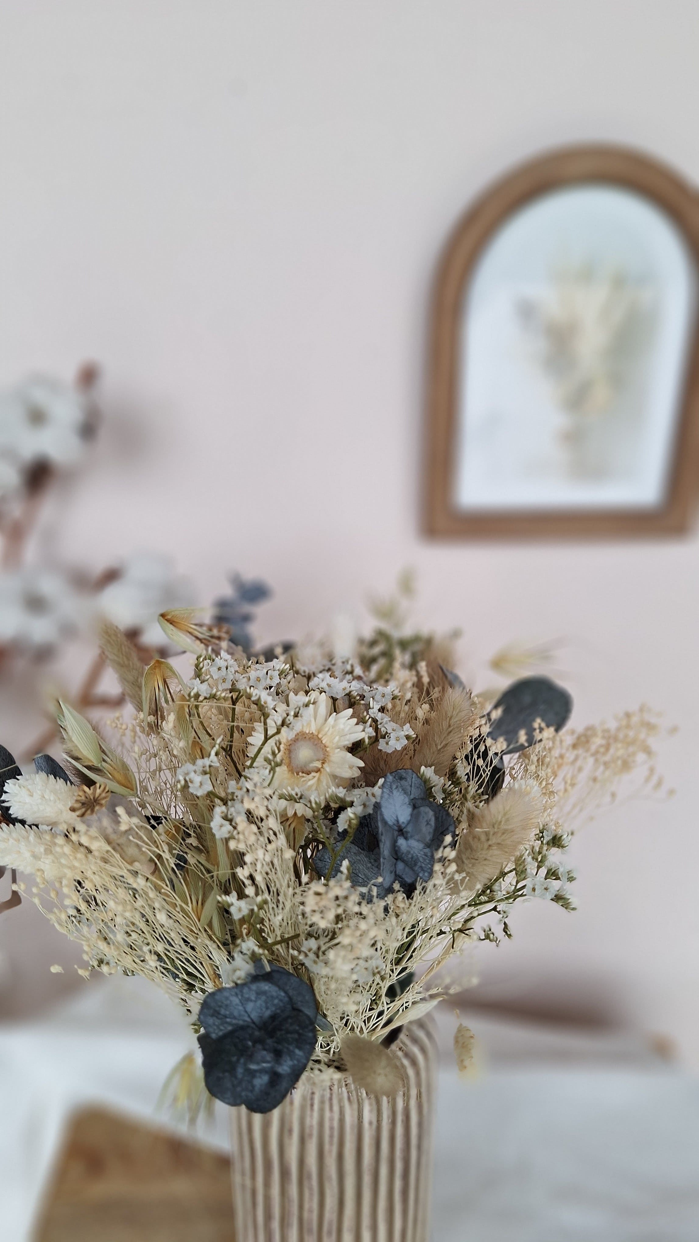 Bouquet fleurs séchées  champêtre bohème blanc beige vert et bleuté - livraison France - Maison Marceline