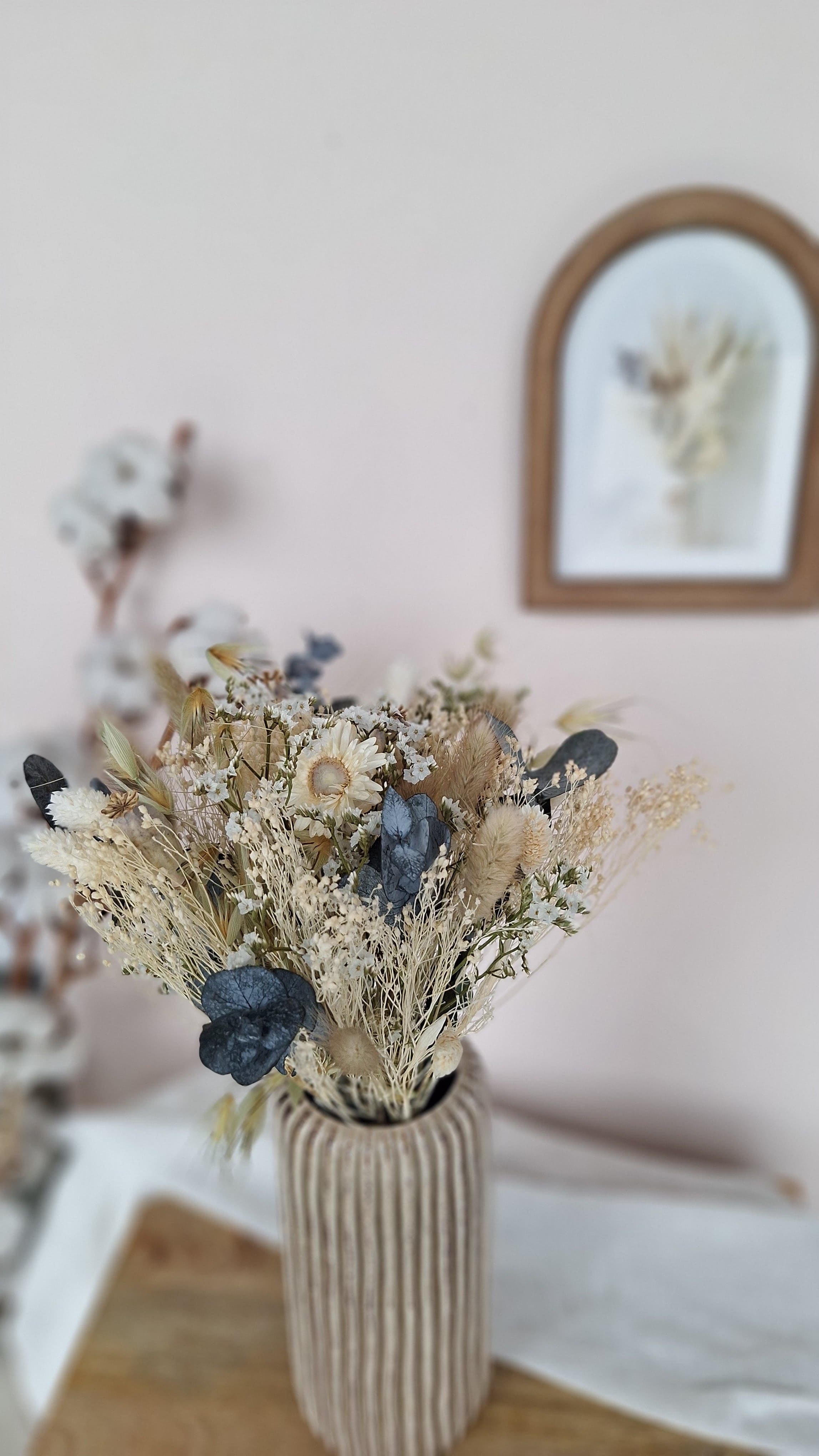 Bouquet fleurs séchées  champêtre bohème blanc beige vert et bleuté - livraison France - Maison Marceline