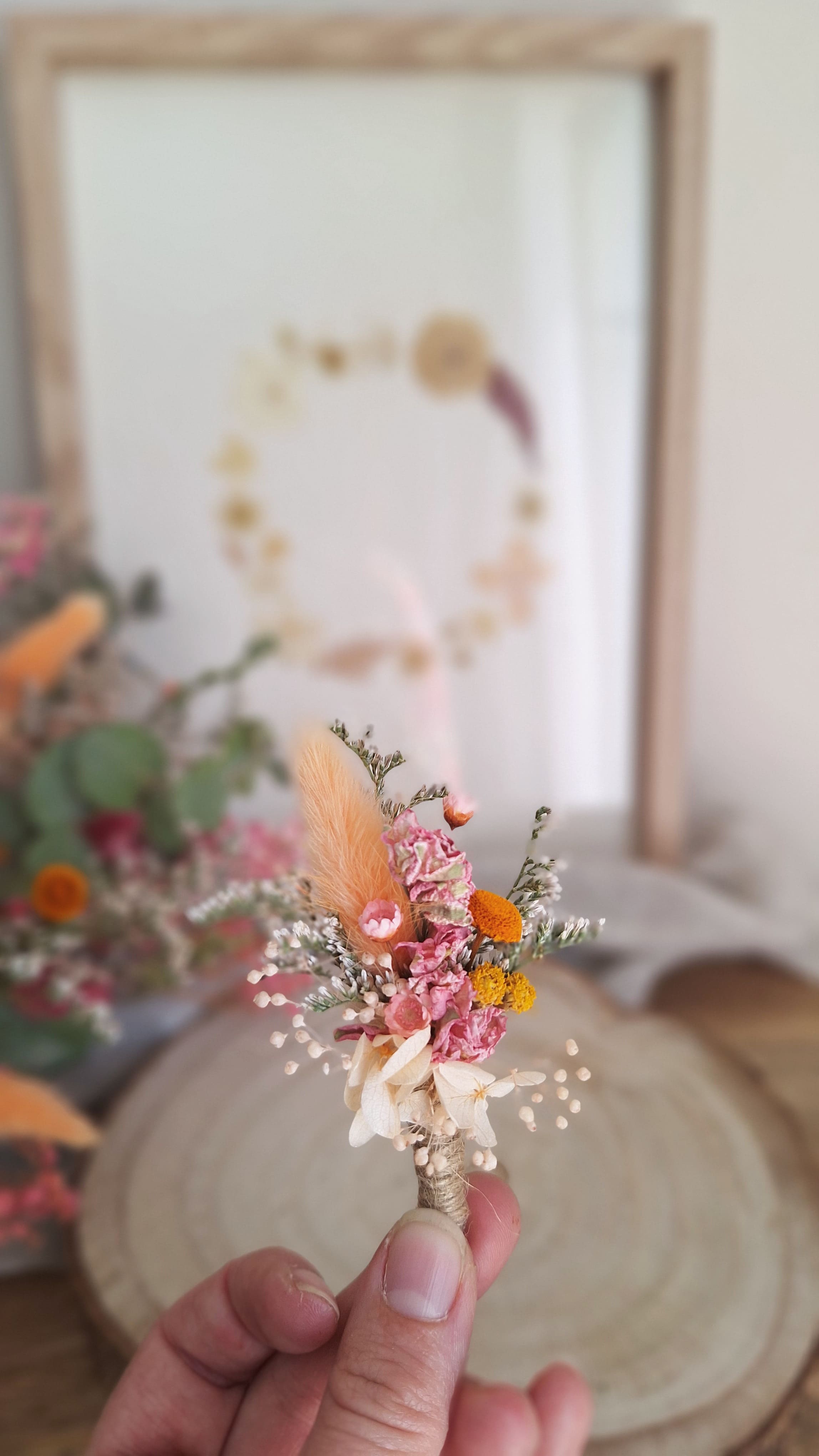 Boutonnière en fleurs séchées - Printemps