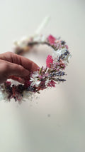 Couronne de tête en fleurs séchées blanc rose et bleu - mariage 