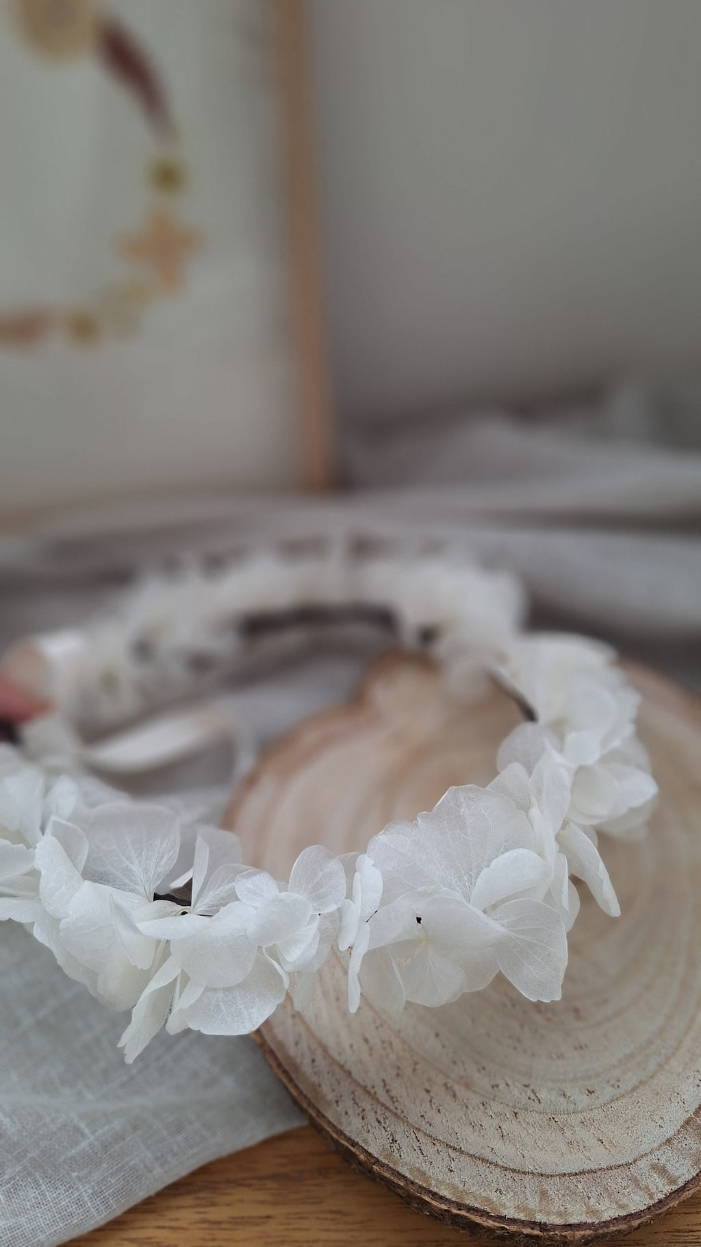 Couronne d'hortensia stabilisé blanc - livraison rance- fleuriste normandie - fleuriste mariage eure et loire - fleuriste le perche - fleurs stabilisées mariage