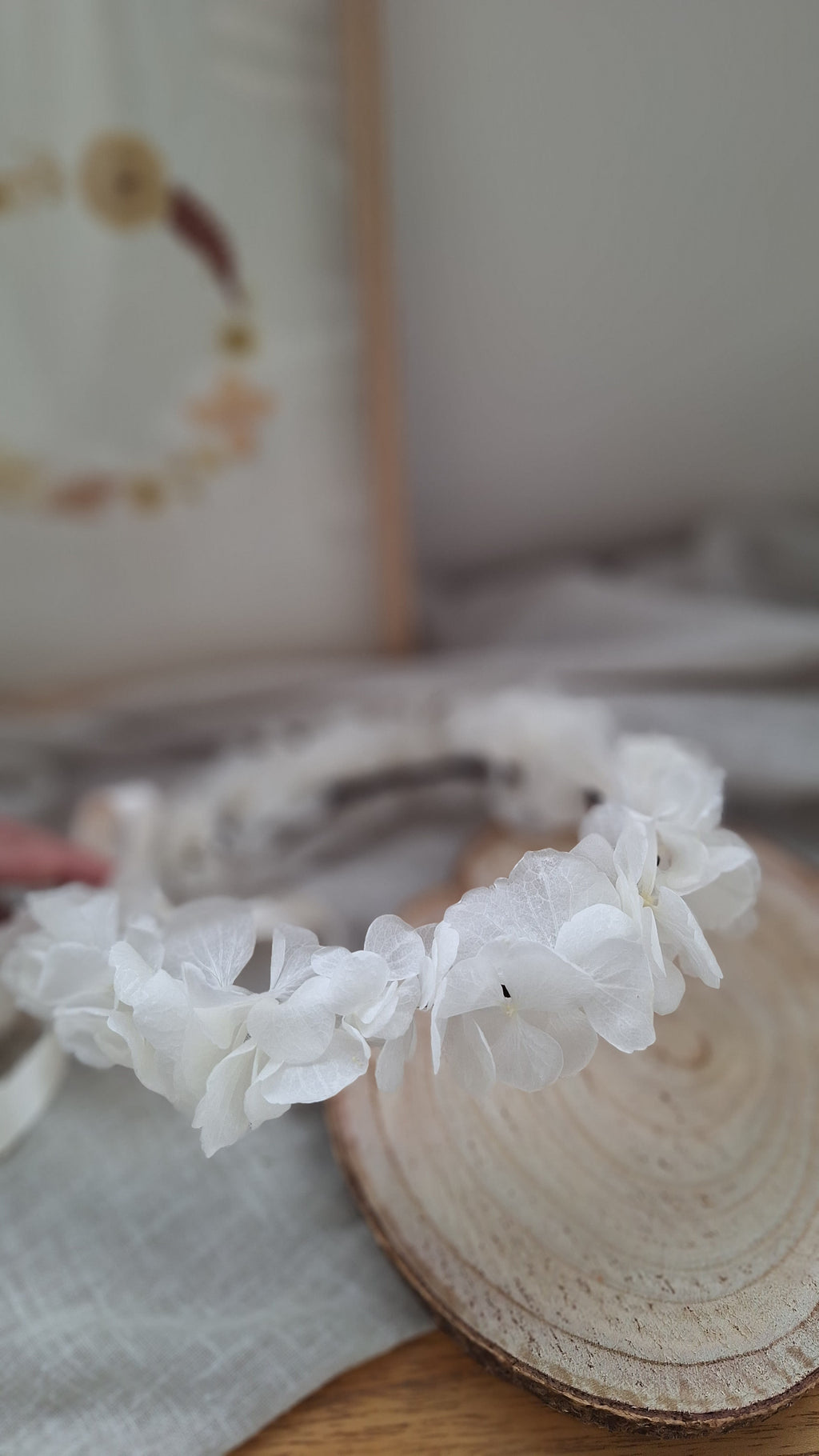Couronne d'hortensia stabilisé blanc - livraison rance- fleuriste normandie - fleuriste mariage eure et loire - fleuriste le perche - fleurs stabilisées mariage