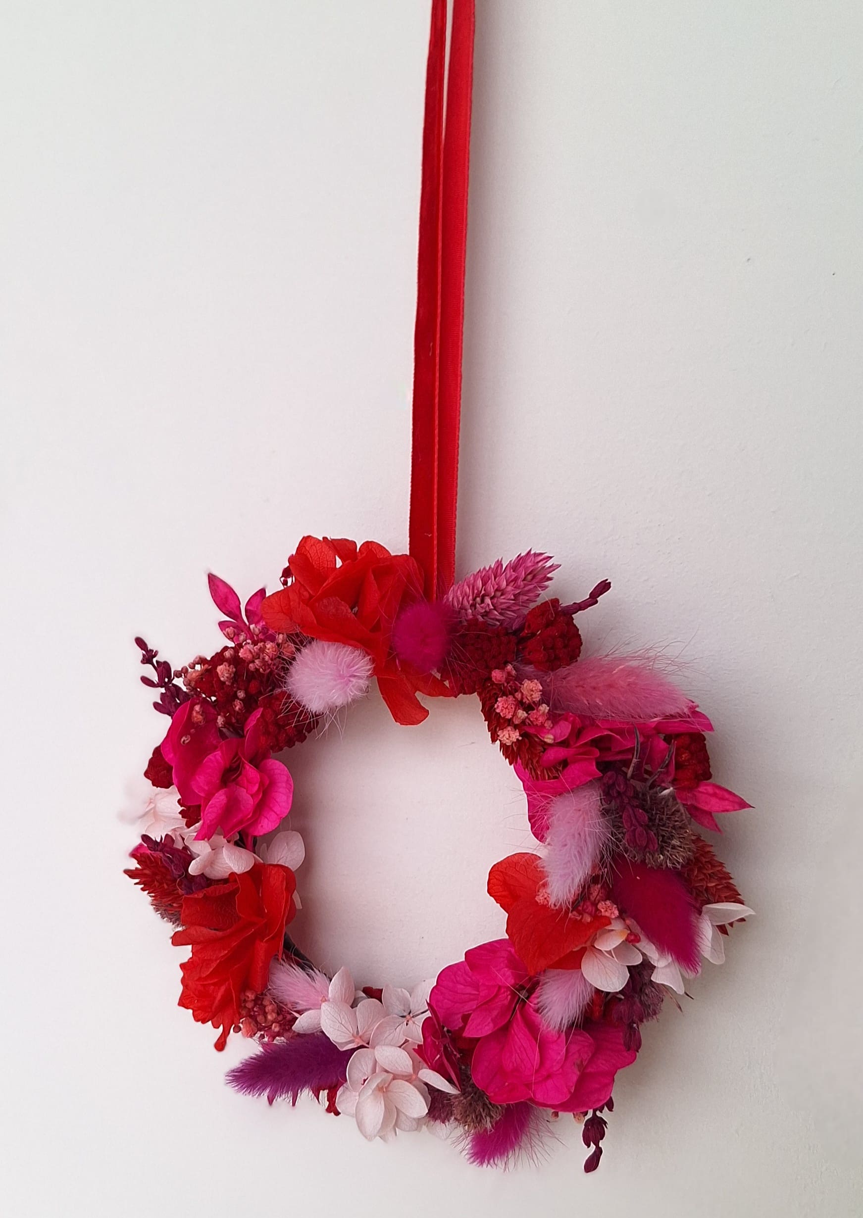 Couronne de fleurs séchées rose et rouge- idée cadeau saint valentin