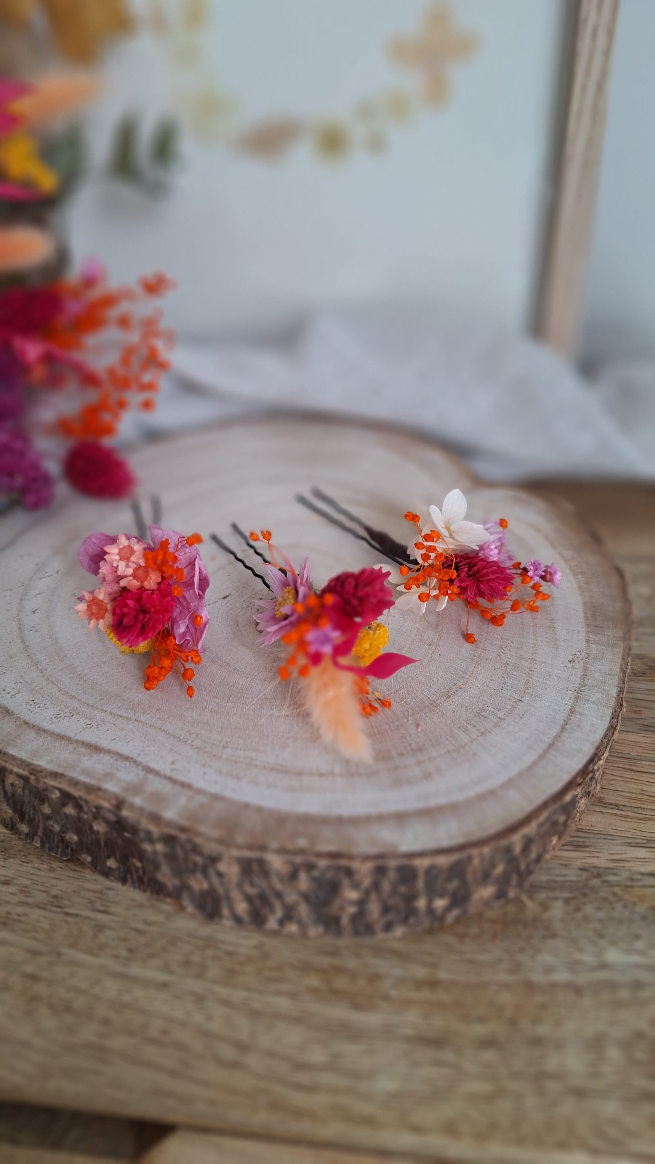 Epingle à chignon fleurie colorée durable - Fleuriste Eure et Loir, fleuriste orne, Fleuriste le perche, Fleuriste Bretoncelles