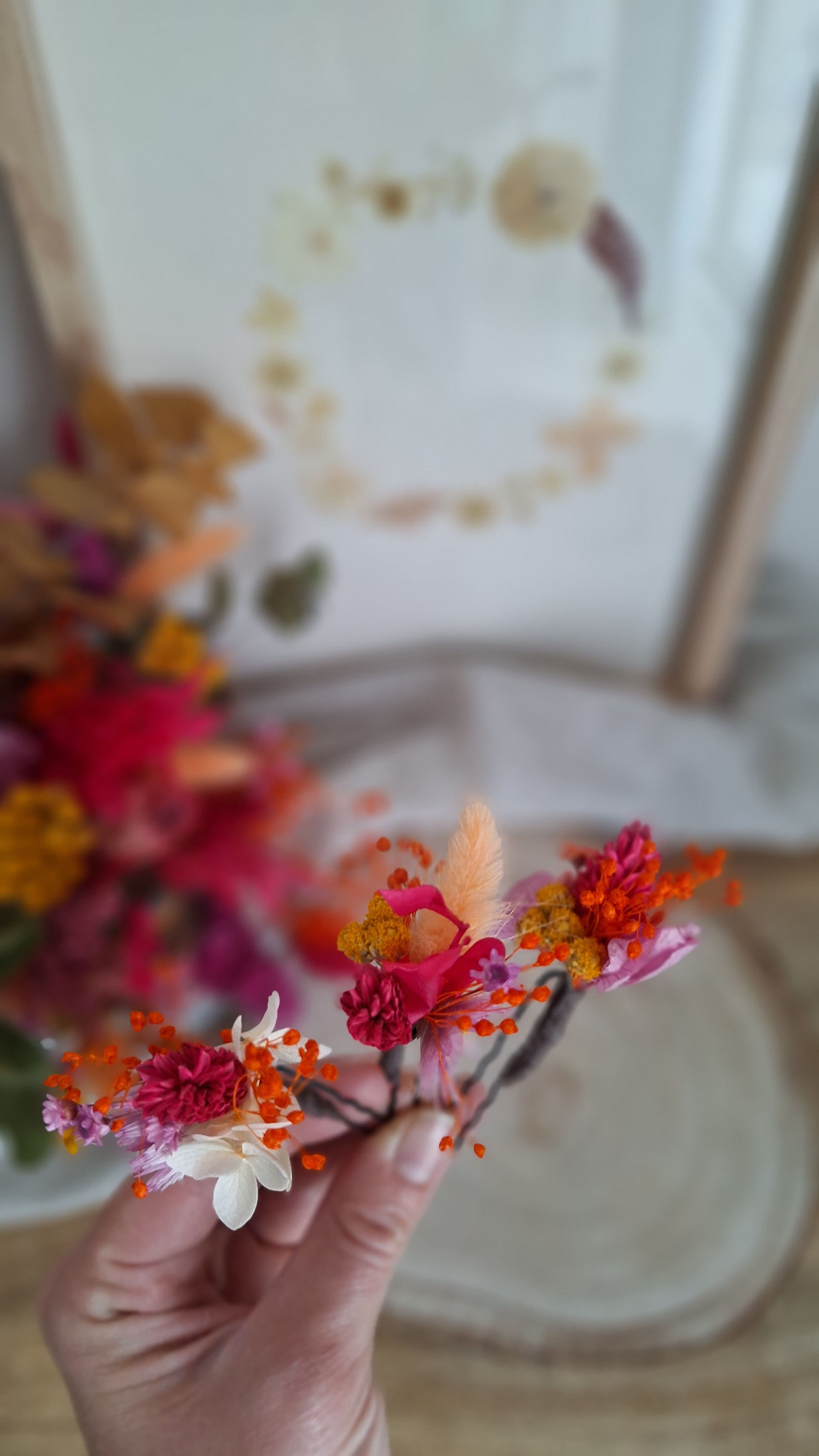 Epingle à chignon fleurie colorée durable - Fleuriste Eure et Loir, fleuriste orne, Fleuriste le perche, Fleuriste Bretoncelles