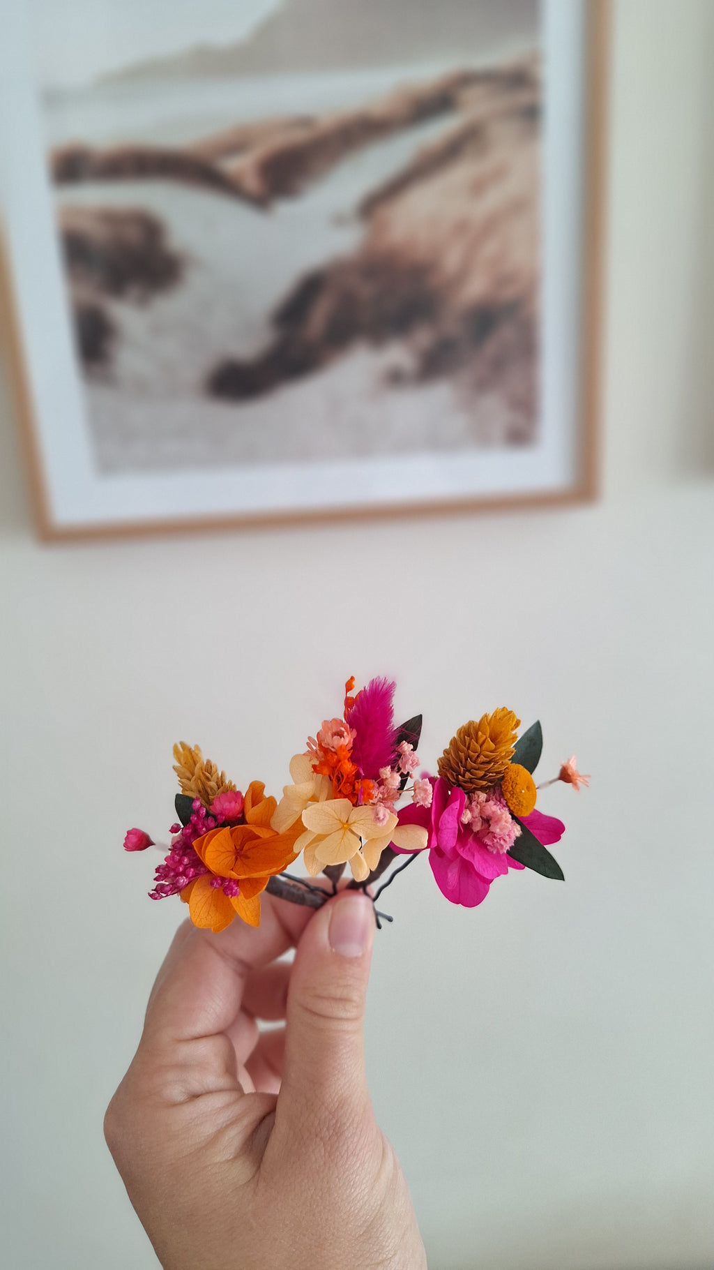 Epingle fleurie en fleurs séchées et stabilisées - livraison france fleurs mariage