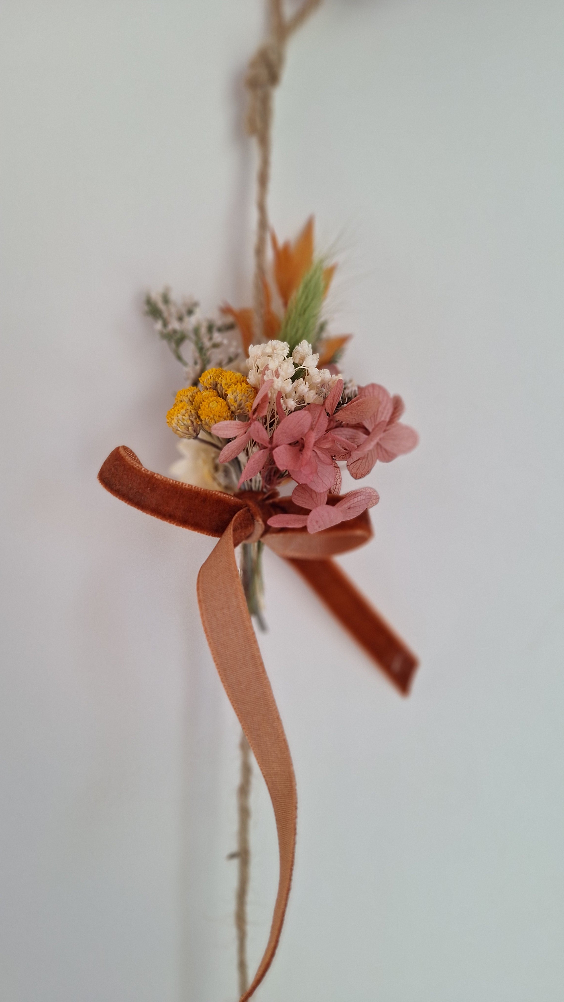 Guirlande en fleurs séchées - Maison Marceline fleuriste - fête des mamans livraison fleurs france
