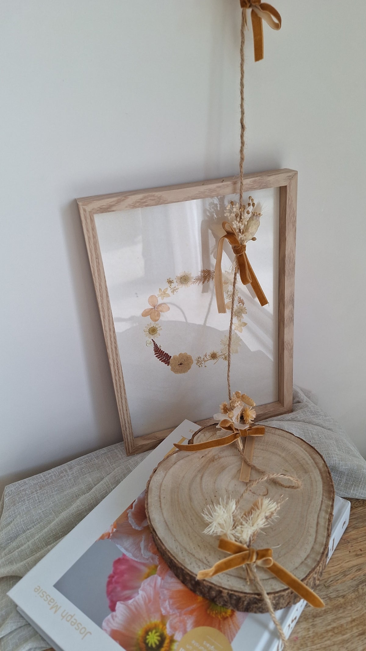 Guirlande en fleurs séchées - Maison Marceline fleuriste idée cadeau fête de Noël - livraison france