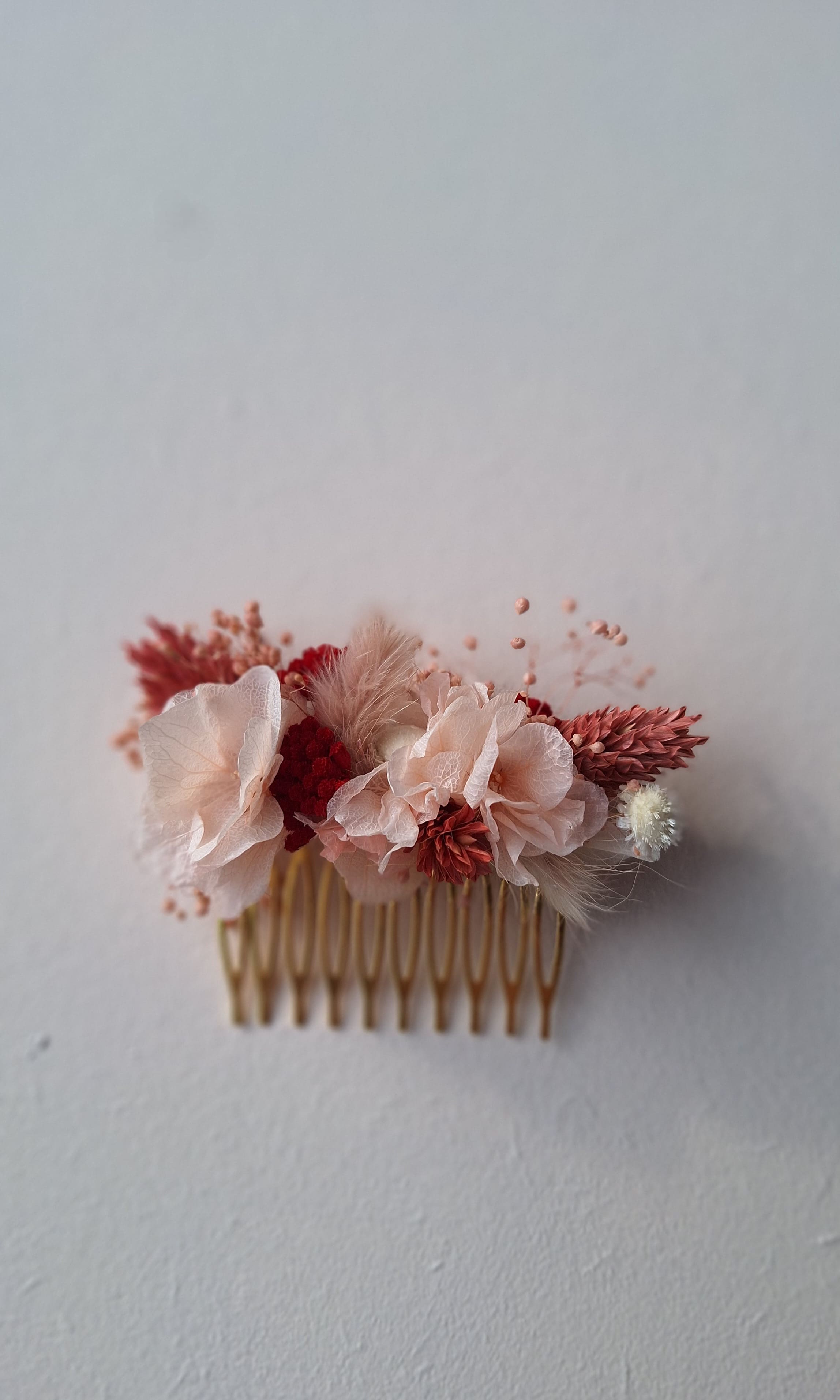 Peigne en fleurs séchées rose et rouge bordeaux - Mariage 