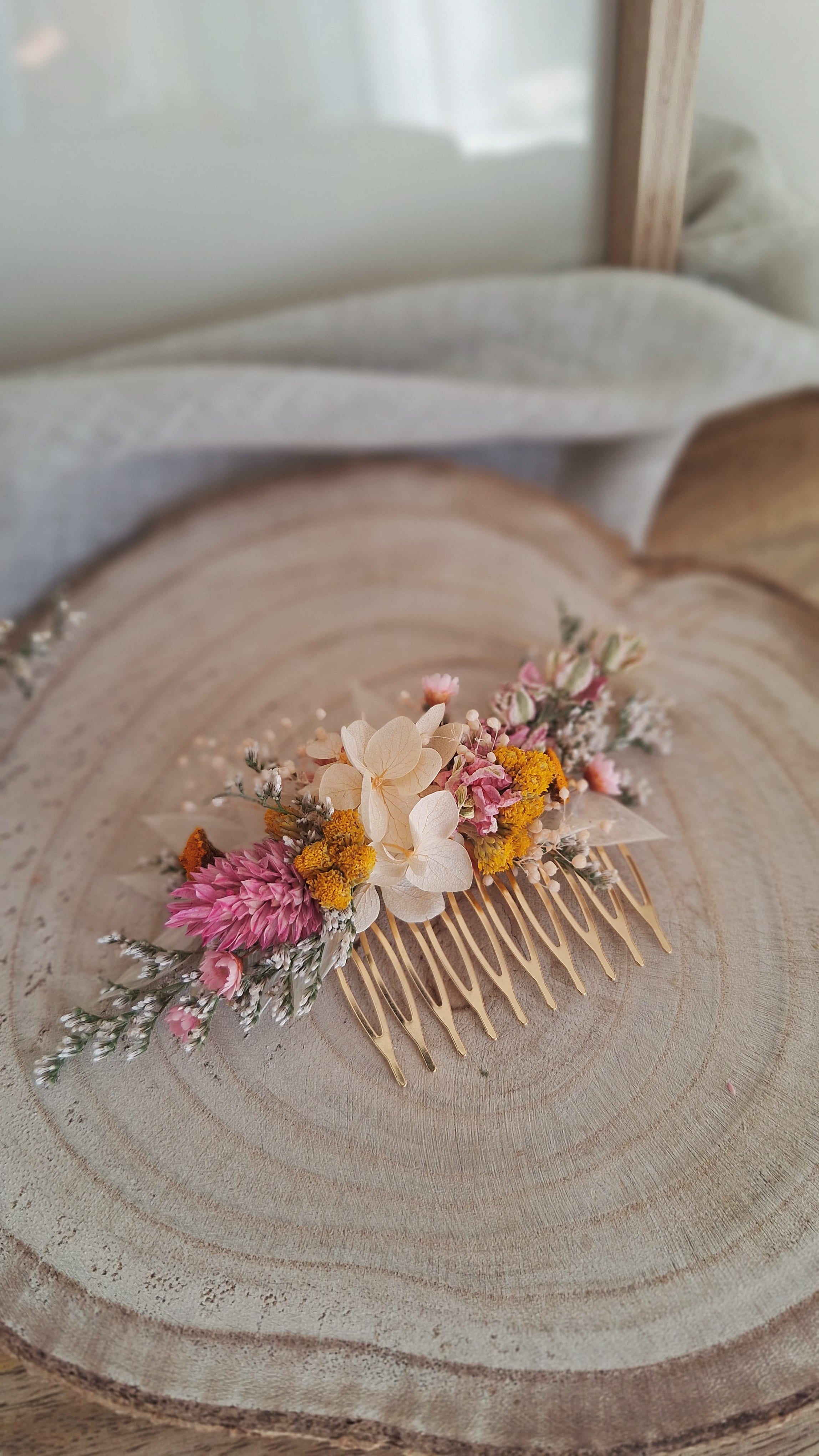 Peigne en fleurs séchées - Fleuriste Eure et Loir - Fleuriste Bretoncelles - Fleuriste Le Perche - Livraison France