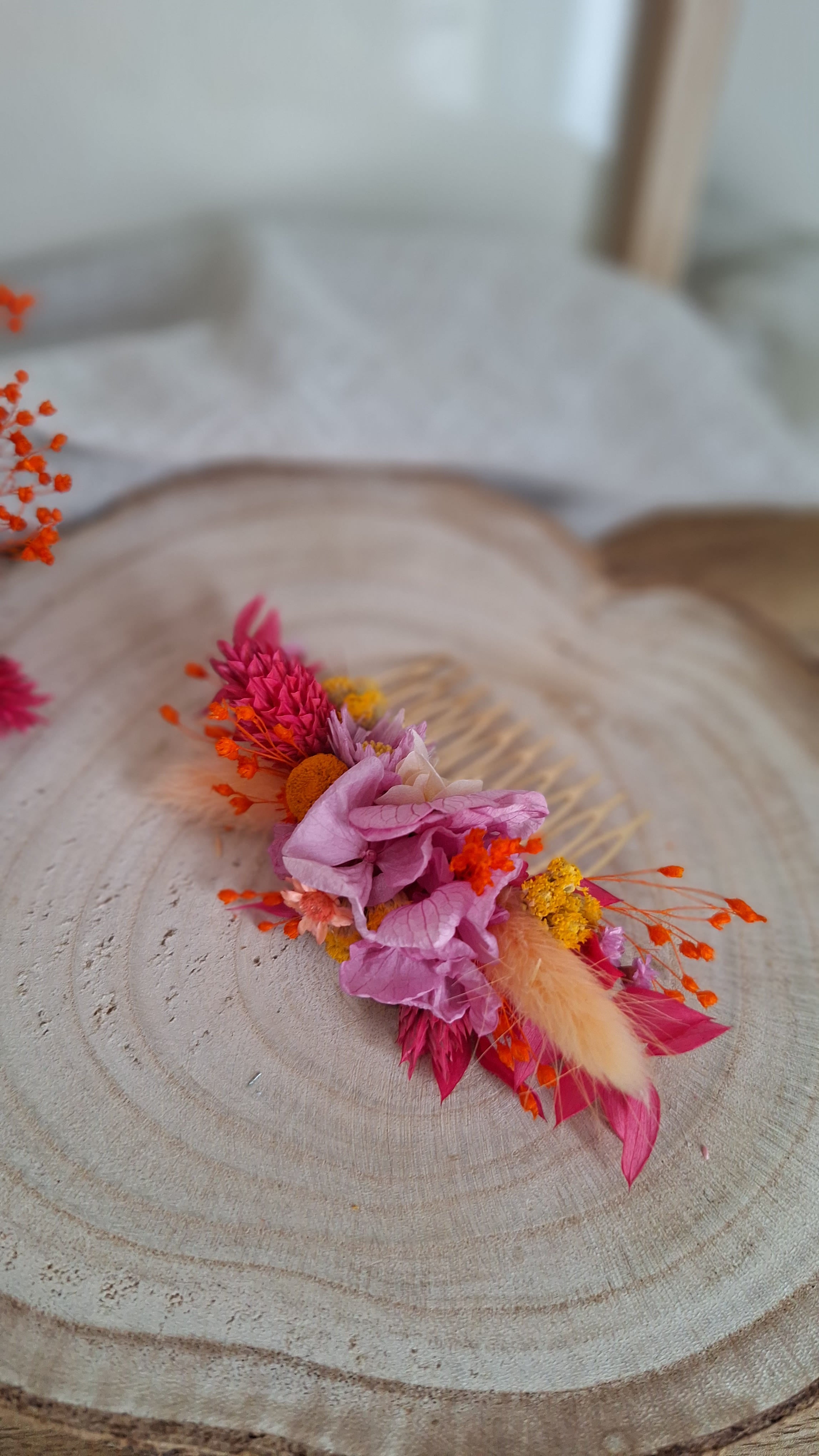 Peigne coloré en fleurs séchées durable - Fleuriste Eure et Loir, fleuriste orne, Fleuriste le perche, Fleuriste Bretoncelles