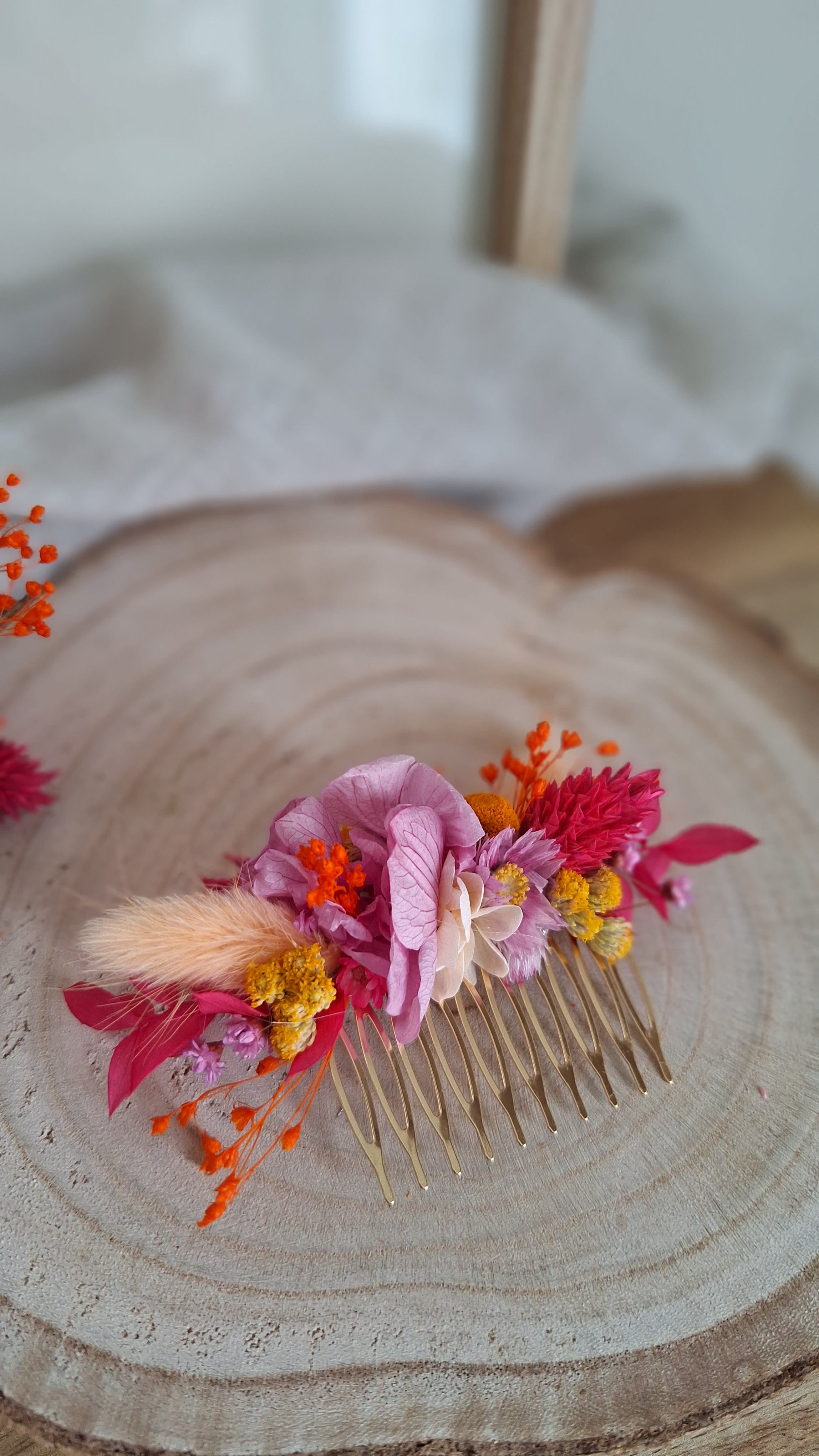 Peigne coloré en fleurs séchées durable - Fleuriste Eure et Loir, fleuriste orne, Fleuriste le perche, Fleuriste Bretoncelles