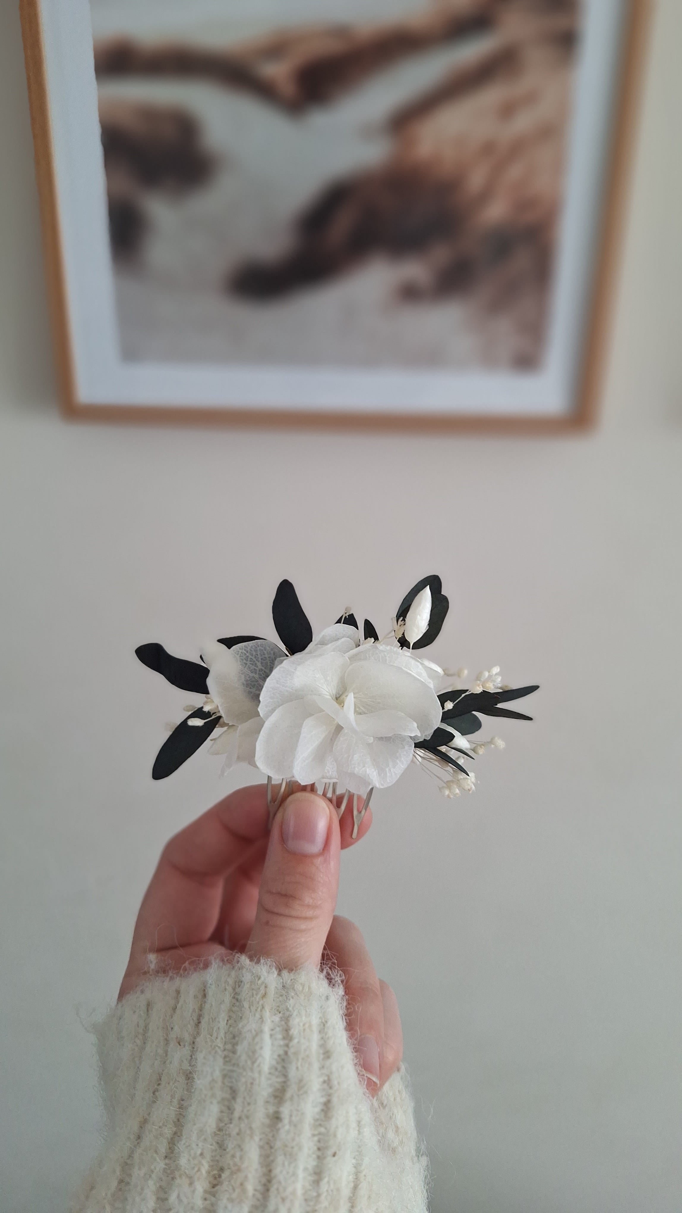 Peigne fleuri blanc et vert olive - livraison en france mariage - 