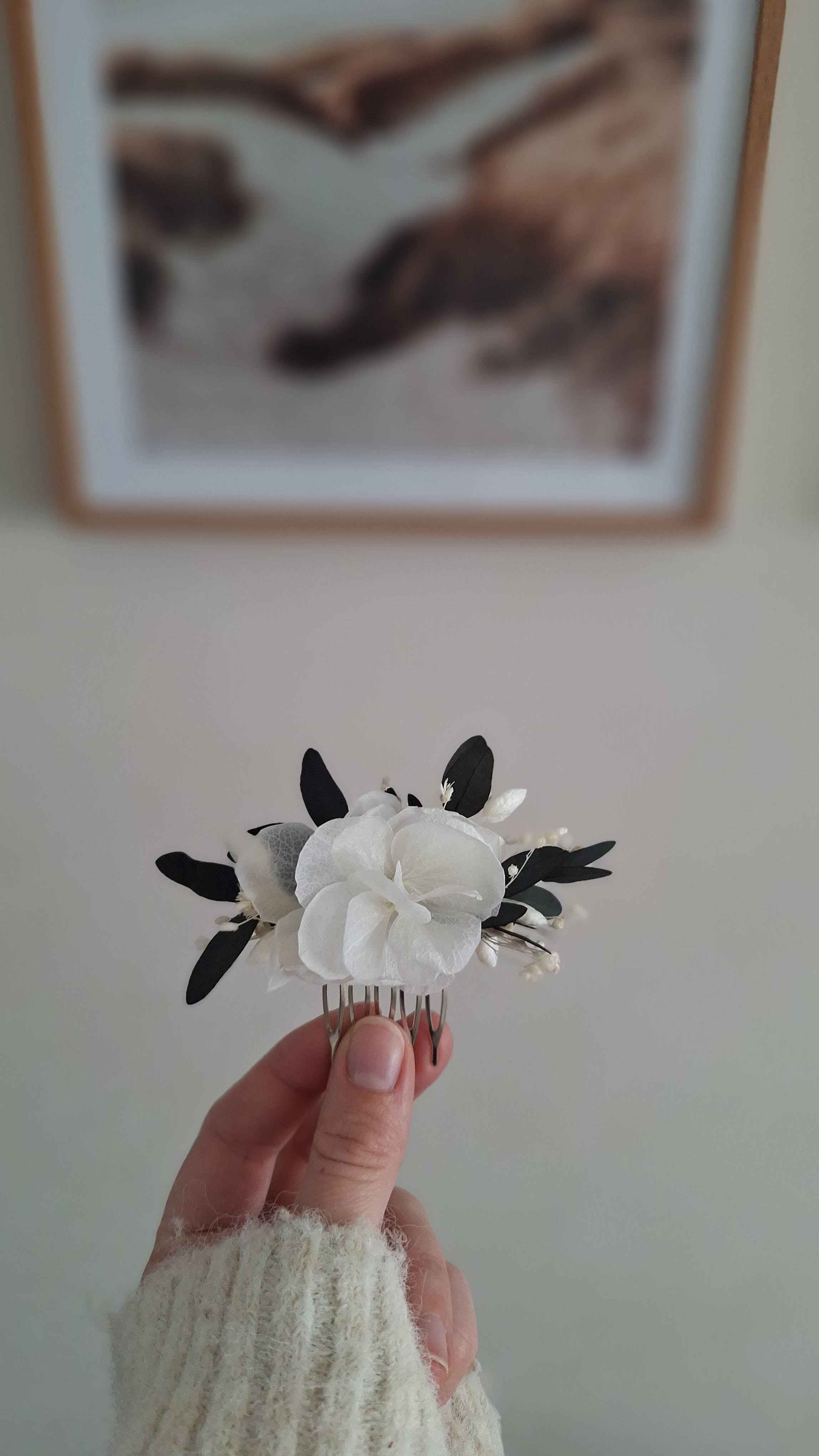 Peigne fleuri blanc et vert olive - livraison en france mariage - 