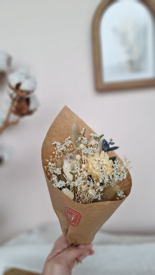 Petit bouquet fleurs séchées  champêtre blanc - adapté à un soliflore - livraison France - Maison Marceline