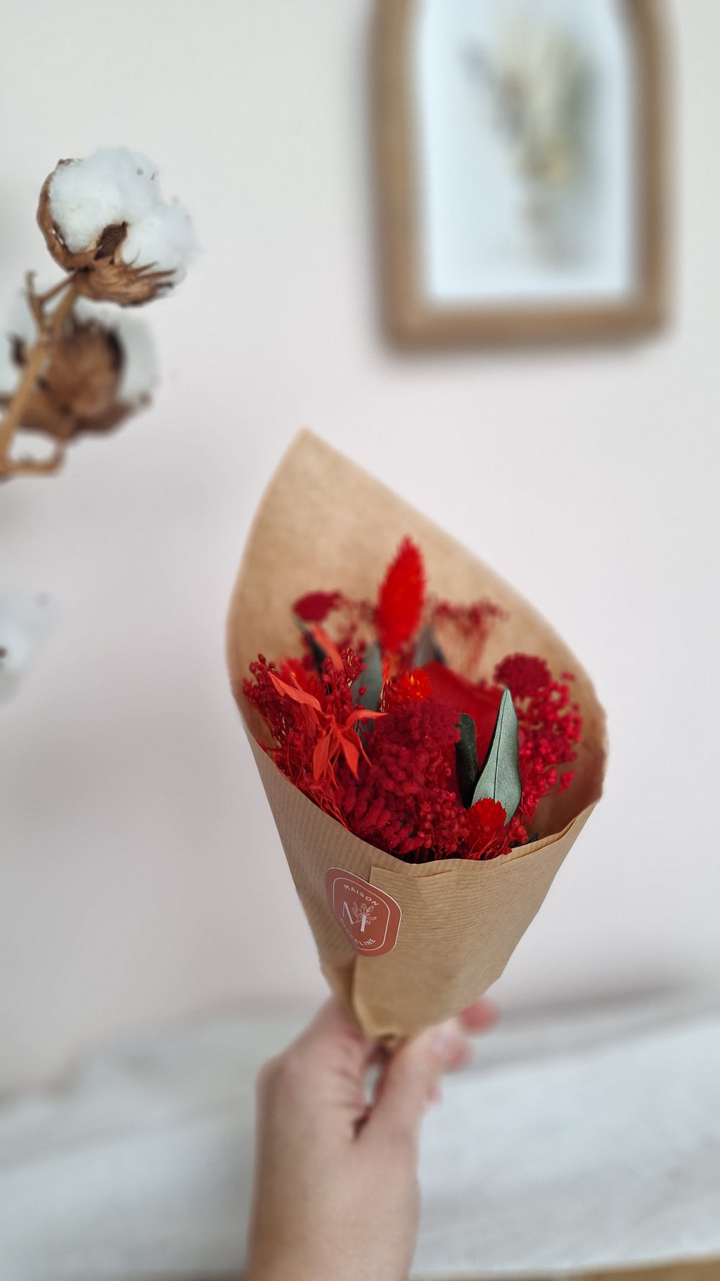 Petit bouquet fleurs séchées  champêtre tout rouge avec une touche d'olivier- adapté à un soliflore - livraison France - Maison Marceline