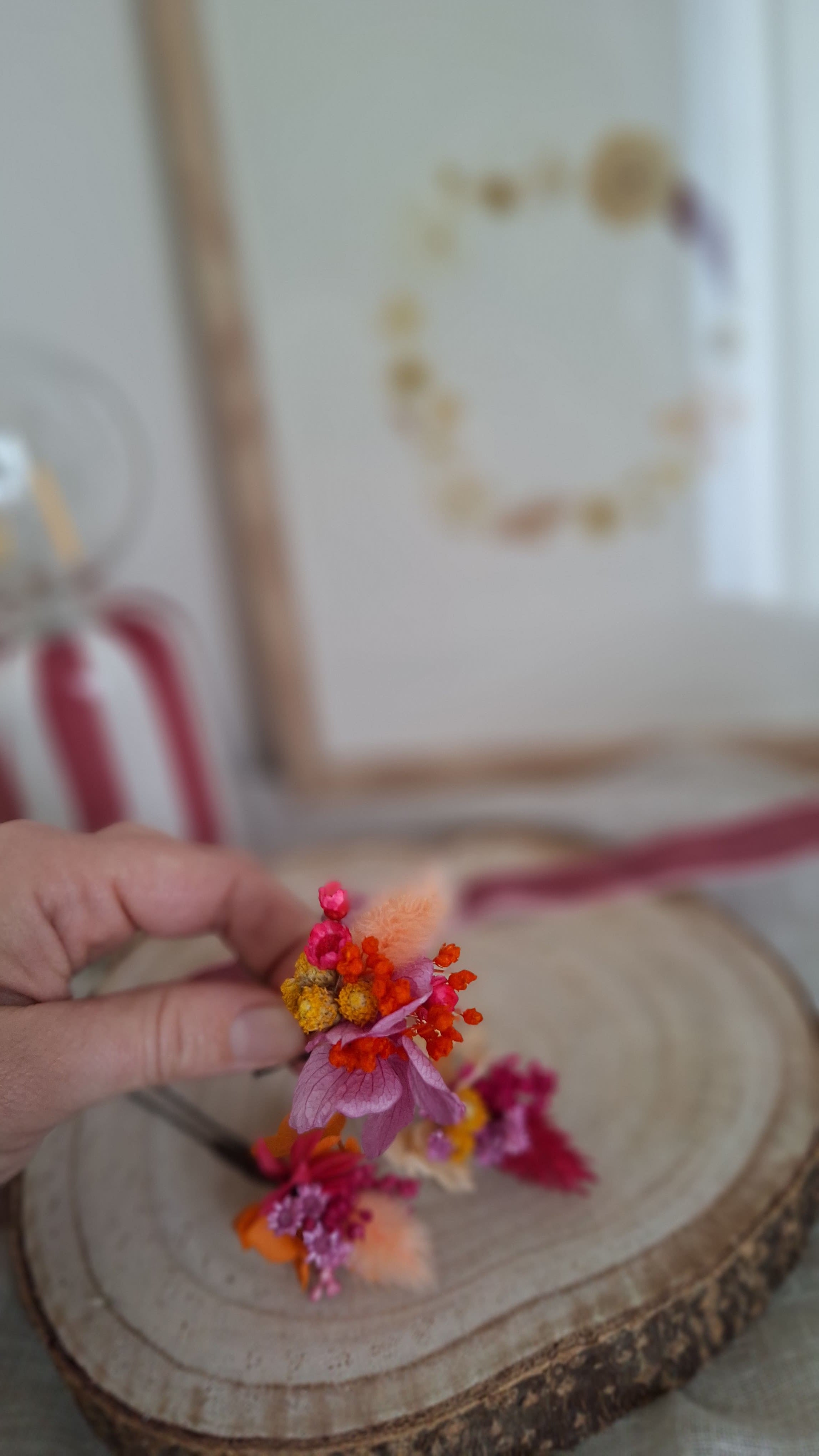 Epingle à chignon fleurie colorée durable - Fleuriste Eure et Loir, fleuriste orne, Fleuriste le perche, Fleuriste Bretoncelles