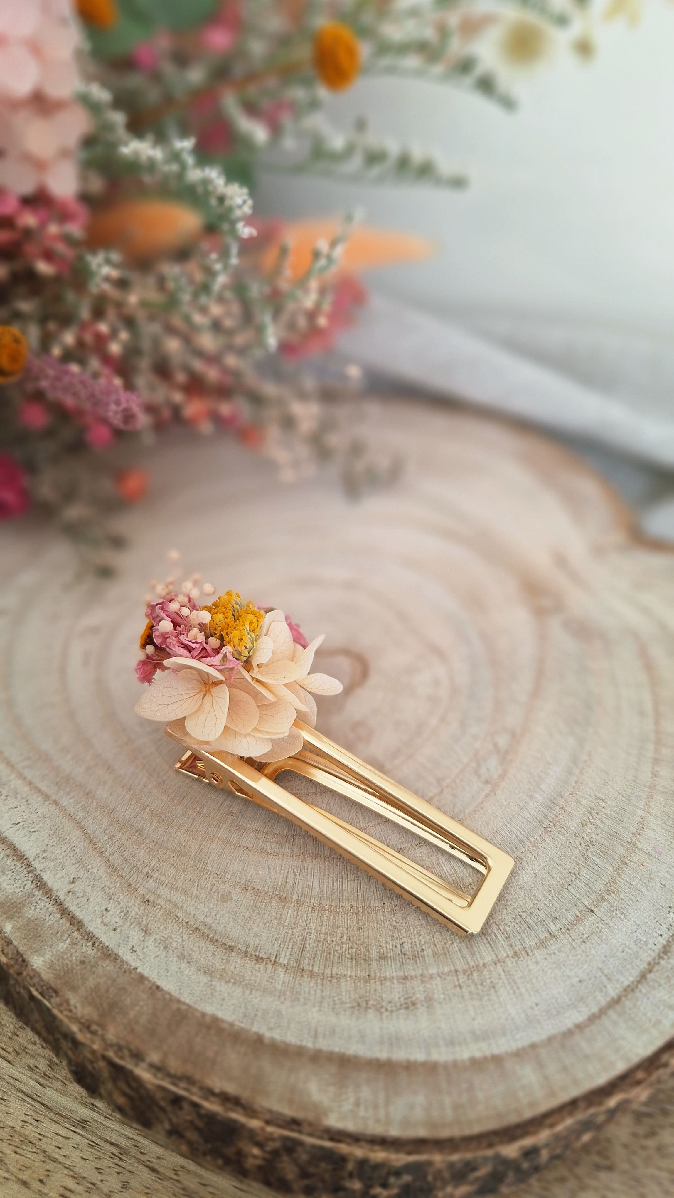 Pince cheveux en fleurs séchées et stabilisée -Printemps