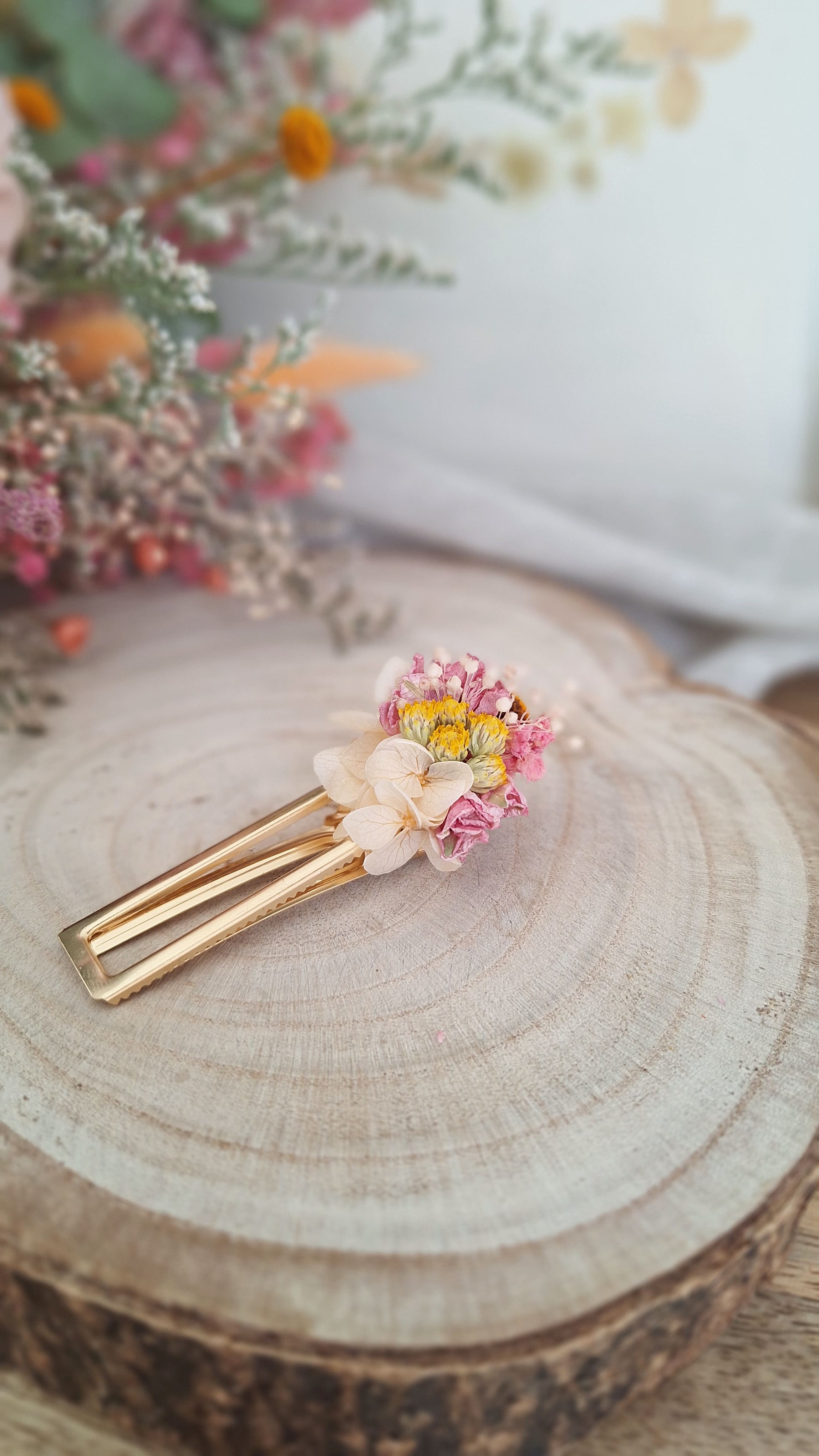 Pince cheveux en fleurs séchées et stabilisée -Printemps