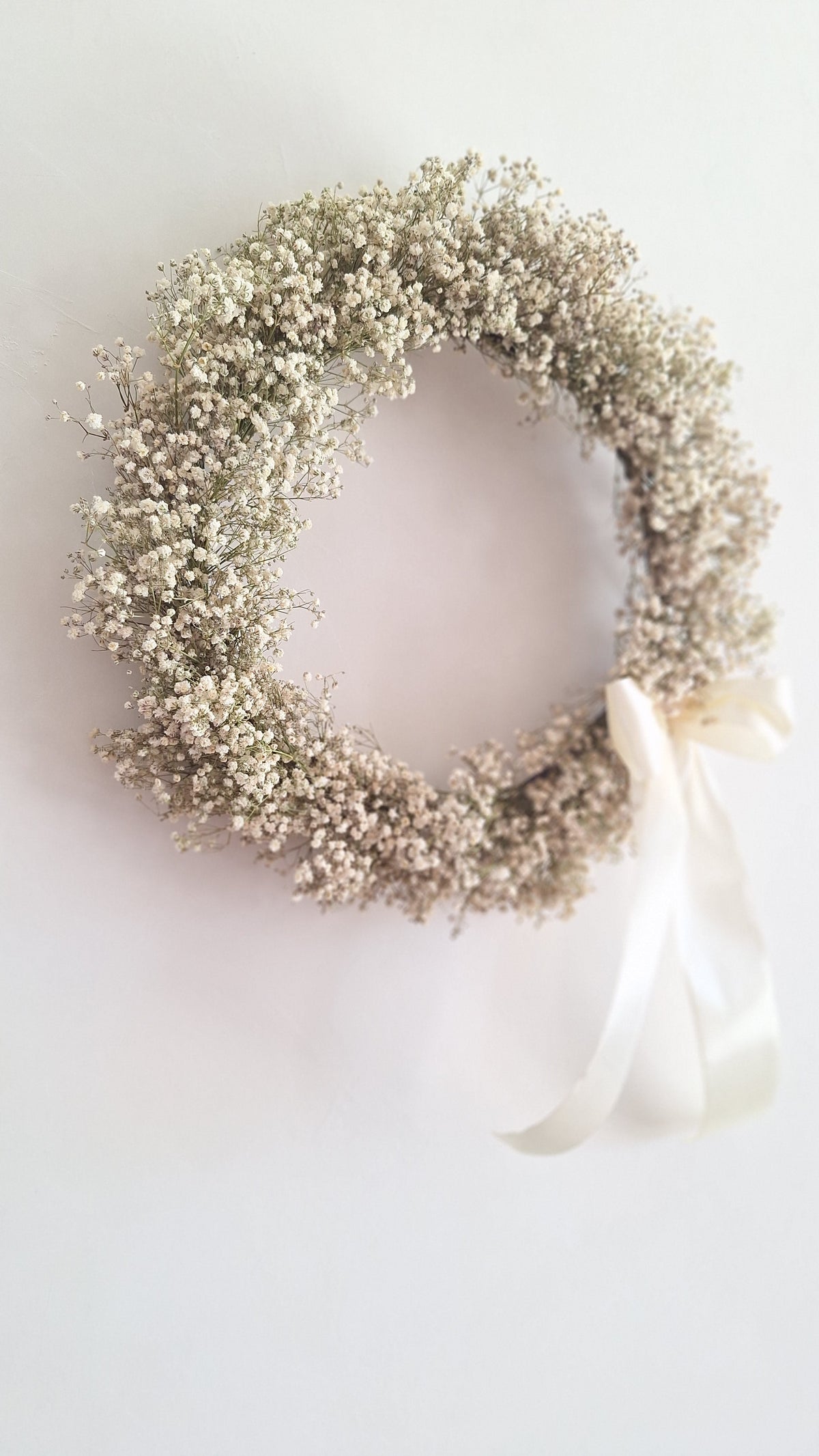 Grande Couronne de gypsophile blanc - livraison france - fleuriste le perche - fleuriste eure et Loir - fleuriste Orne - Fleuriste Sarthe