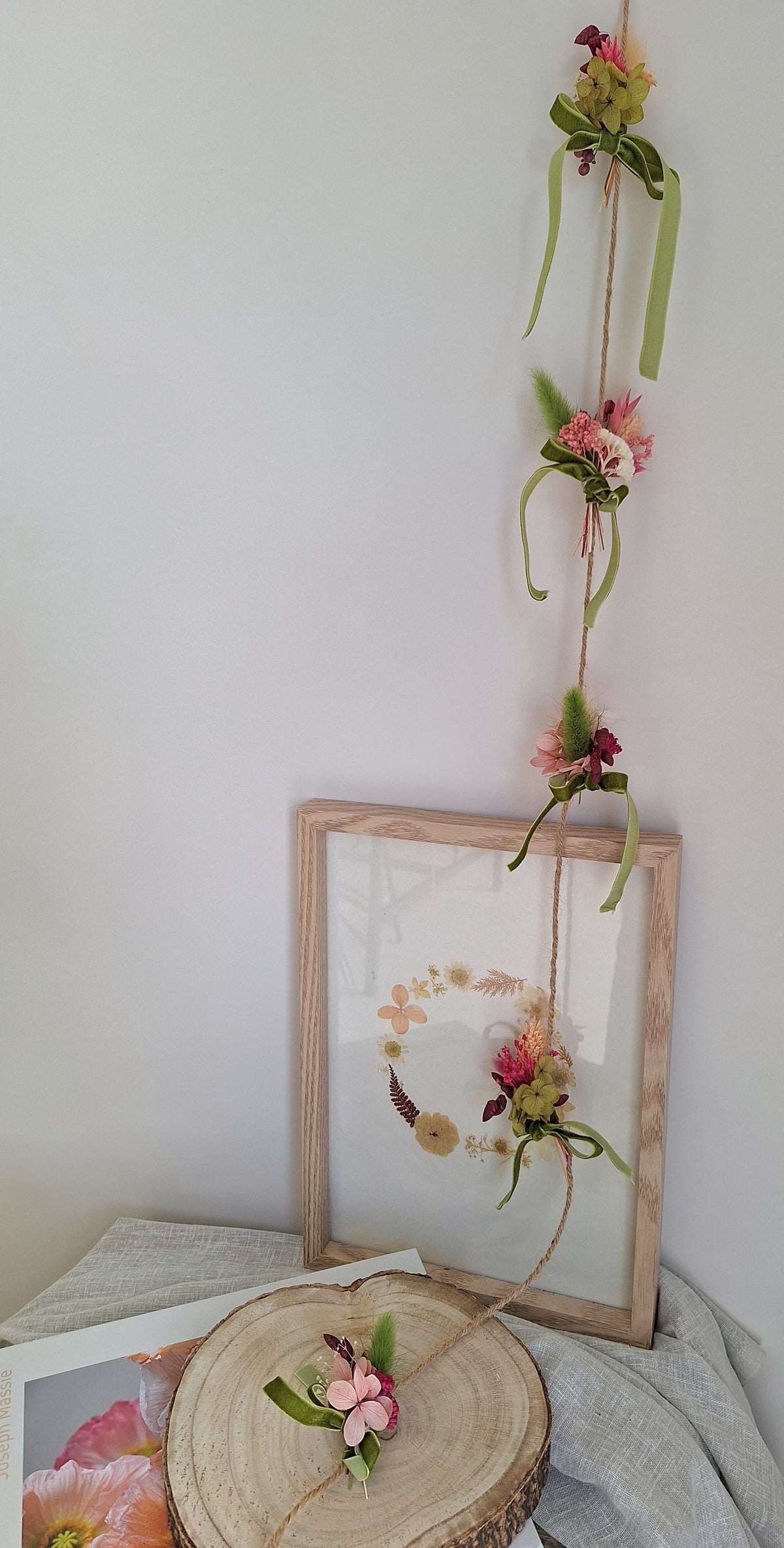 Guirlande en fleurs séchées - Maison Marceline fleuriste idée cadeau artisannal - livraison france