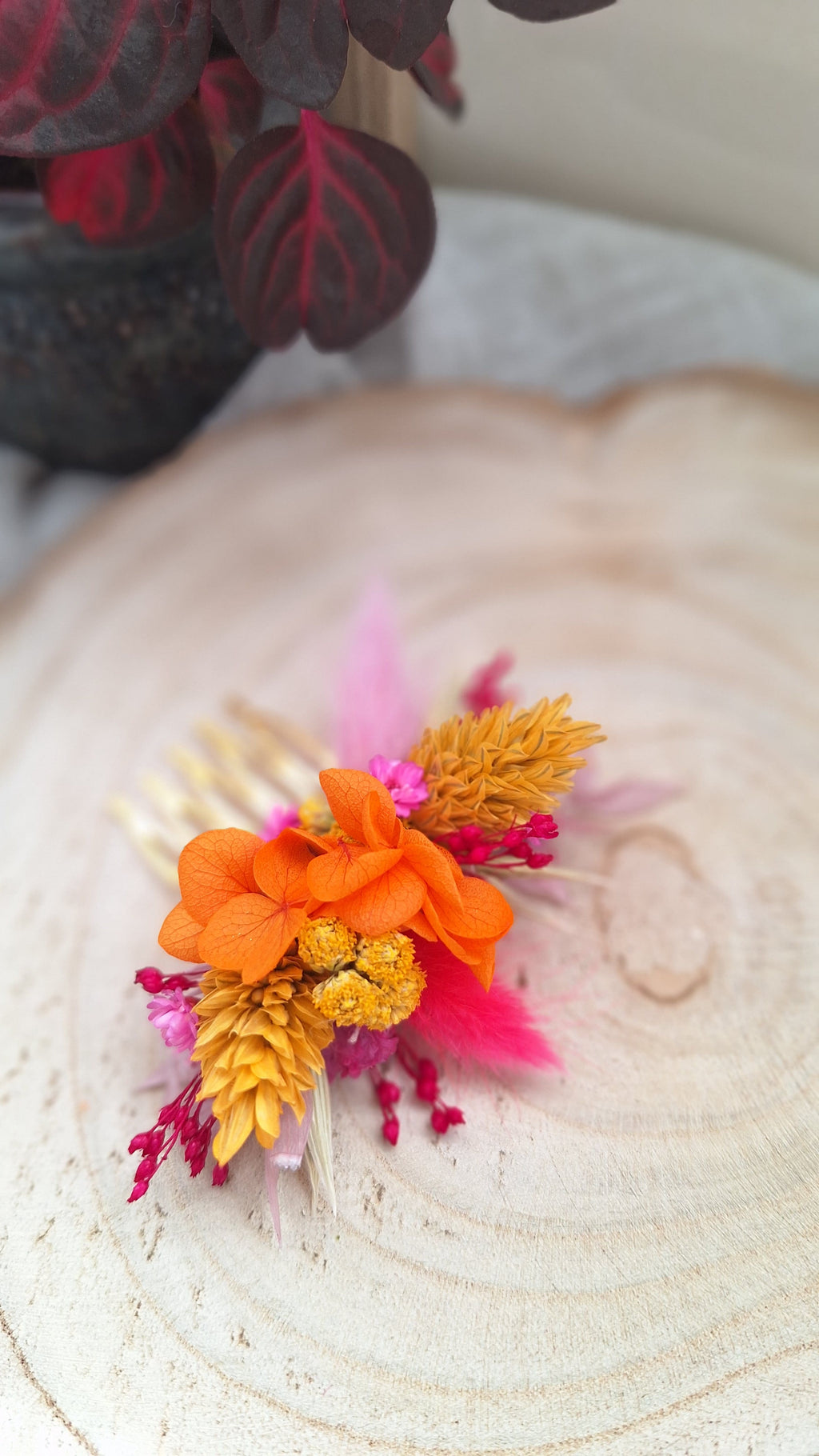 Petit peigne pour coiffure mariage - évènement - coloré orange rose lilas - fleuriste Bretoncelles le Perche - orne - sarthe - fleuriste eure et loire - livraison france