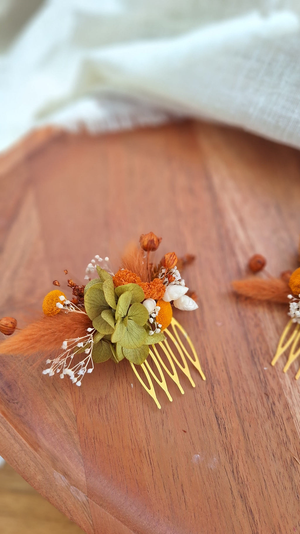 Peigne pour cheveux aux couleurs d'automne livraison france - mariage automnale - fleurs cheveux - coiffure mariage - fleuriste le perche - fleuriste eure et Loire