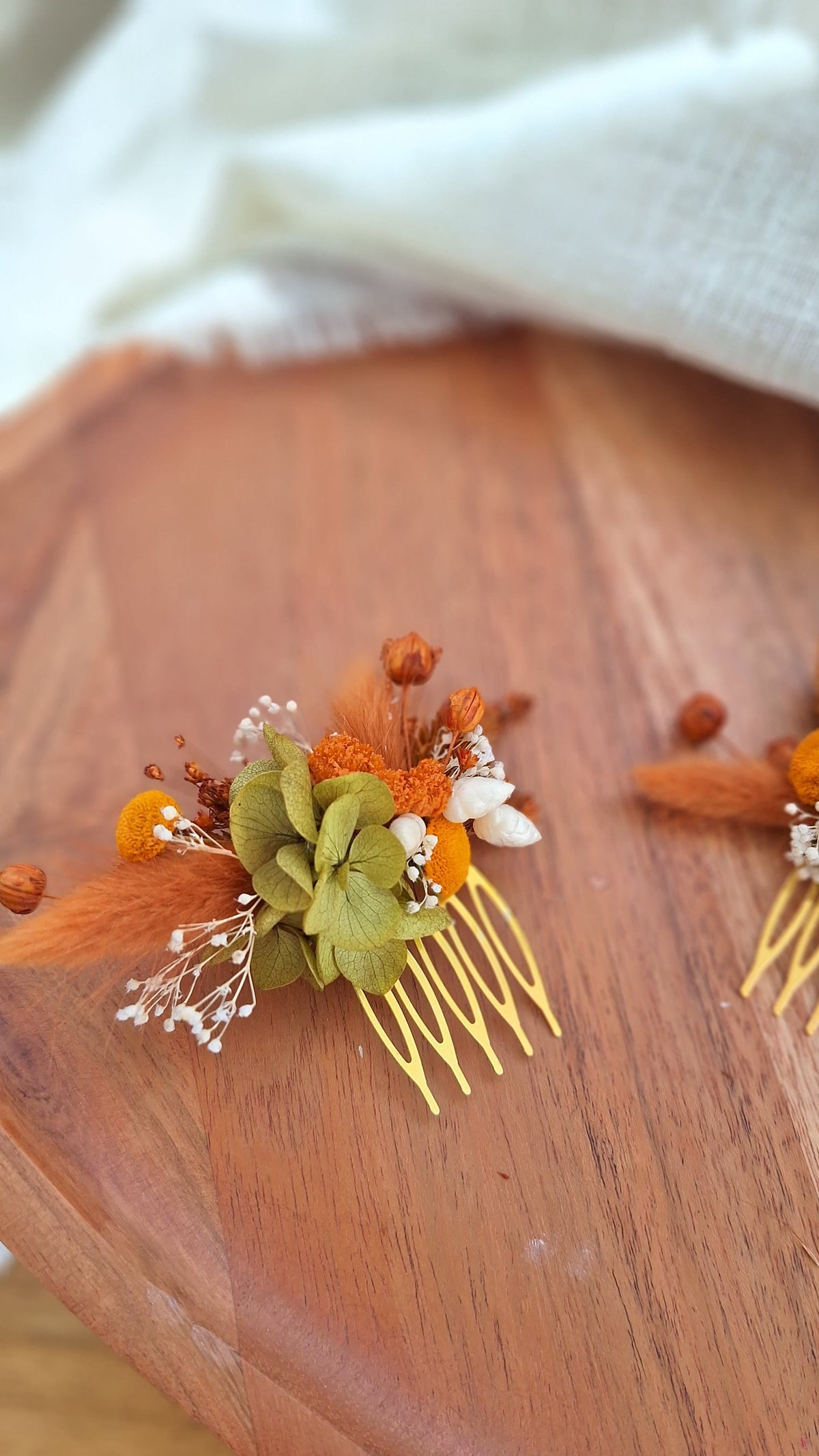 Peigne pour cheveux aux couleurs d'automne livraison france - mariage automnale - fleurs cheveux - coiffure mariage - fleuriste le perche - fleuriste eure et Loire
