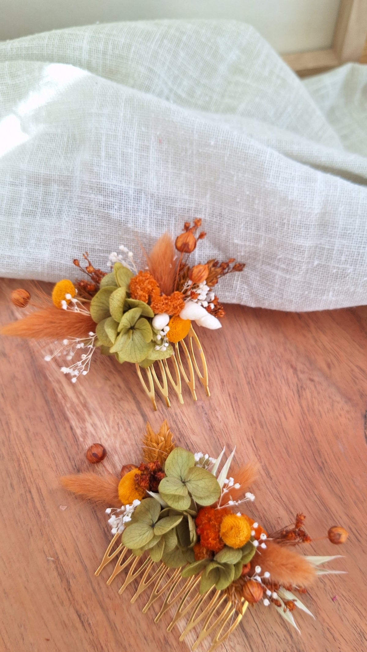 Peigne pour cheveux aux couleurs d'automne livraison france - mariage automnale - fleurs cheveux - coiffure mariage - fleuriste le perche - fleuriste eure et Loire