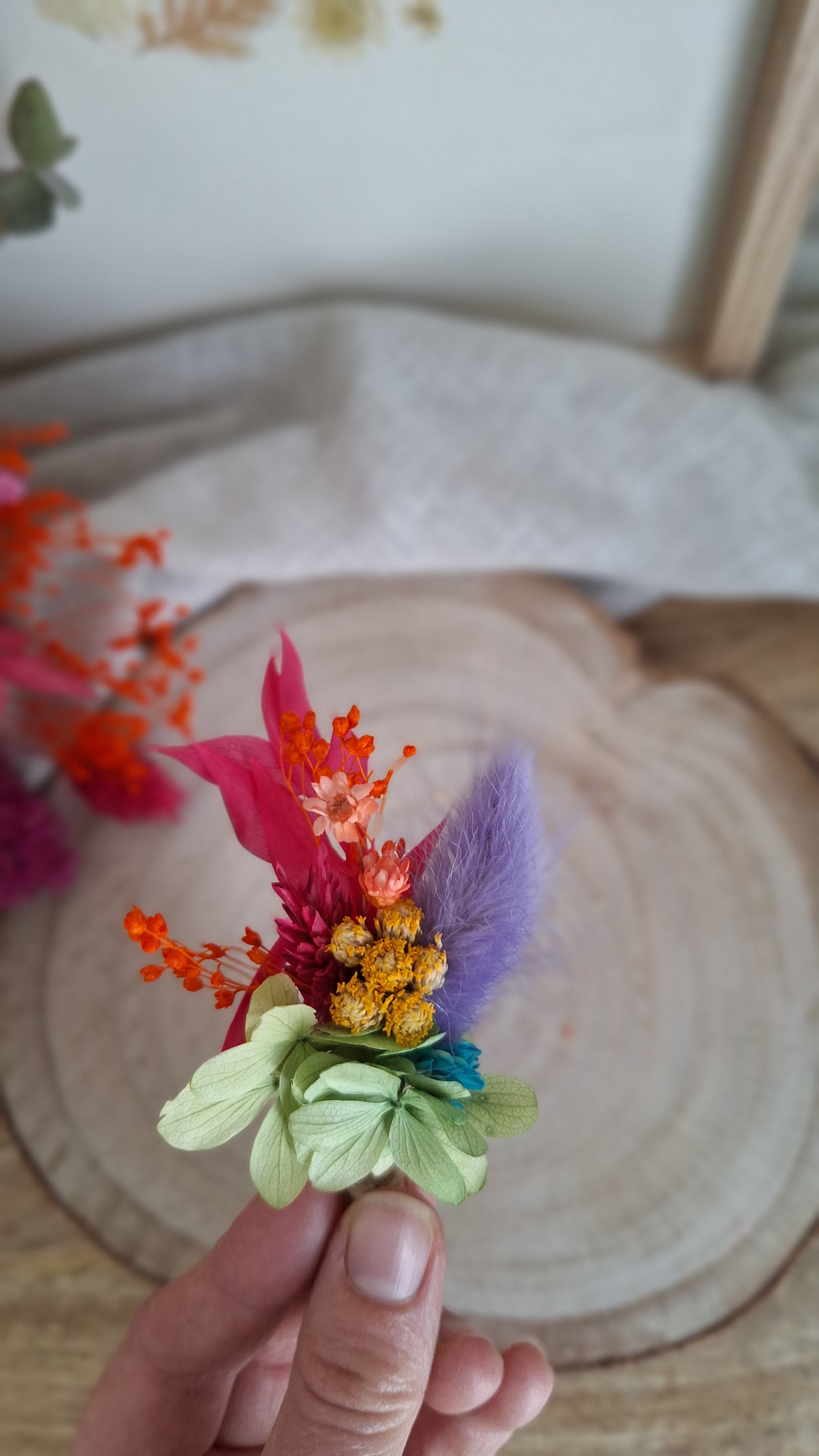 Boutonnière en fleurs séchées - Multicolore