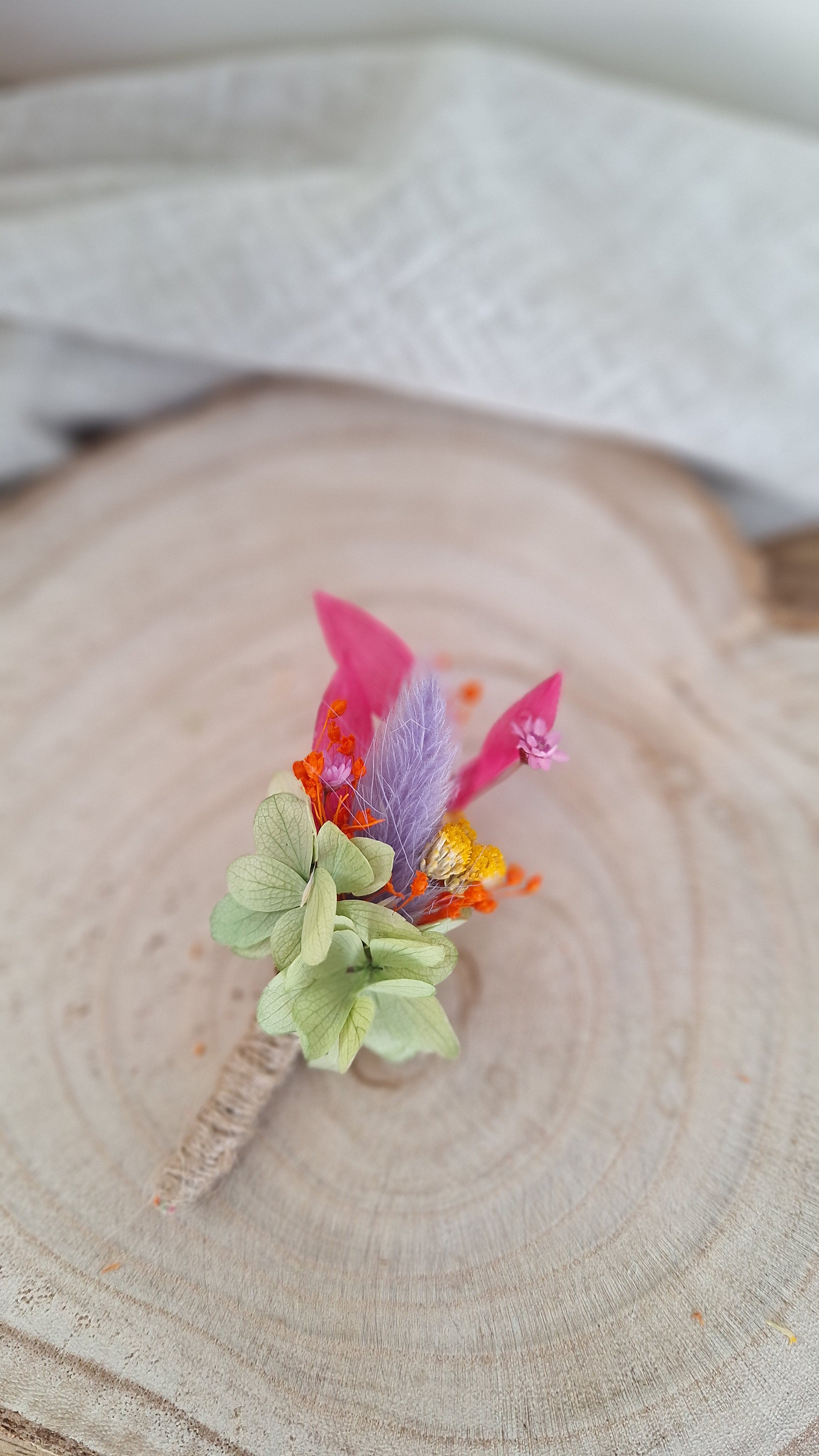 Boutonnière en fleurs séchées -Multicolore
