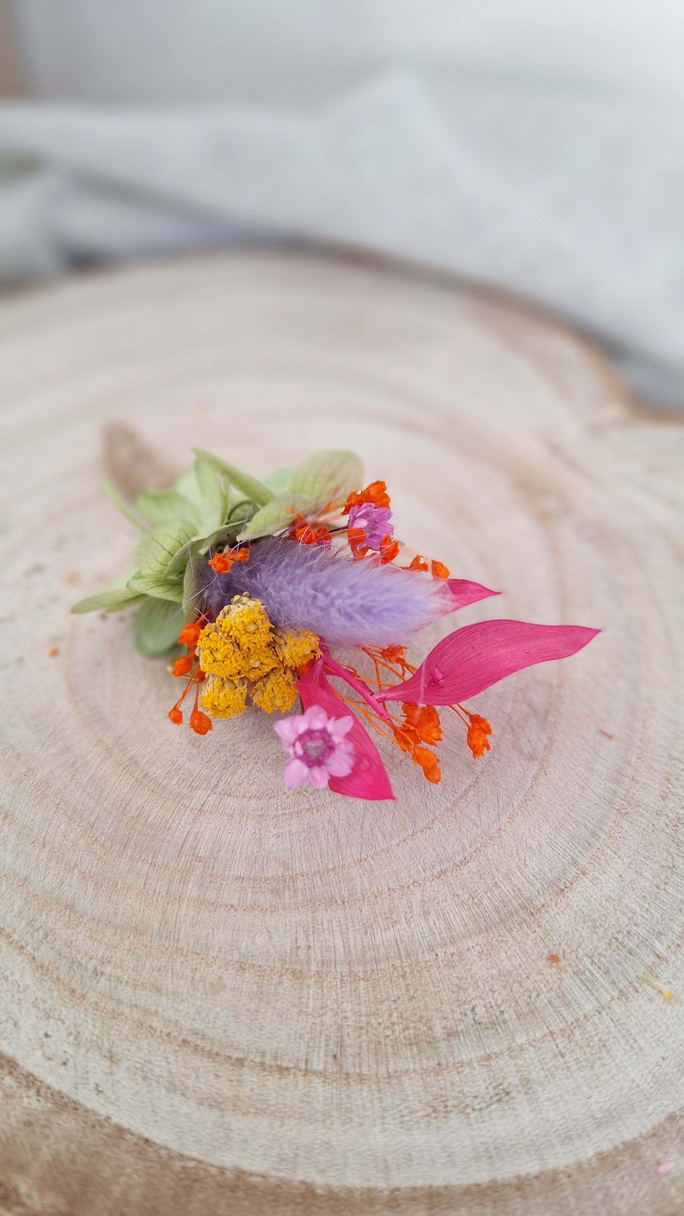 Boutonnière en fleurs séchées -Multicolore